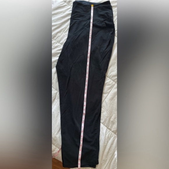Stretch Ankle Pants - Black - with pockets - 2X
QVC's "Women With Control” - Picture 3 of 6